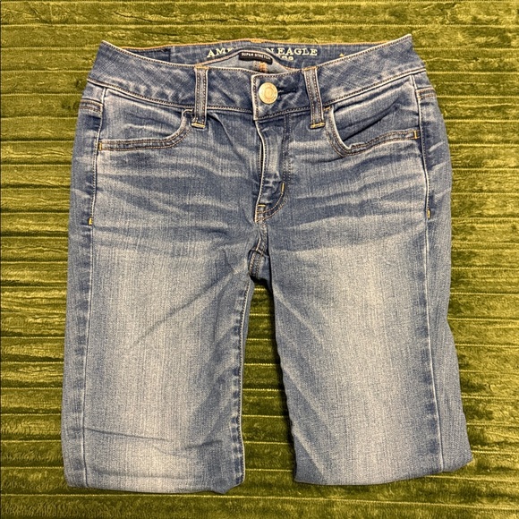 American Eagle Outfitters Denim - American Eagle Outfitters Women's Light Blue Cropped Jeans